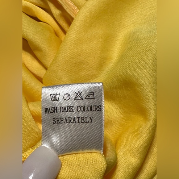 Yellow Floral Halter Dress 💐 - Picture 8 of 8